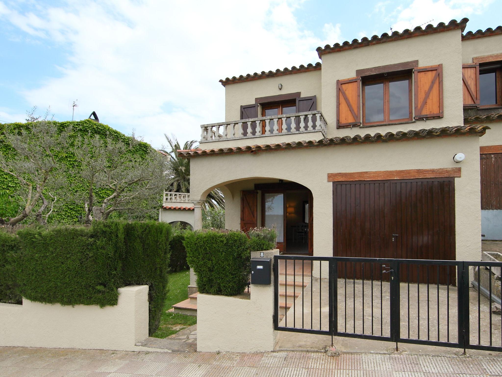 Foto 17 - Casa de 3 quartos em Bellcaire d'Empordà com piscina e jardim