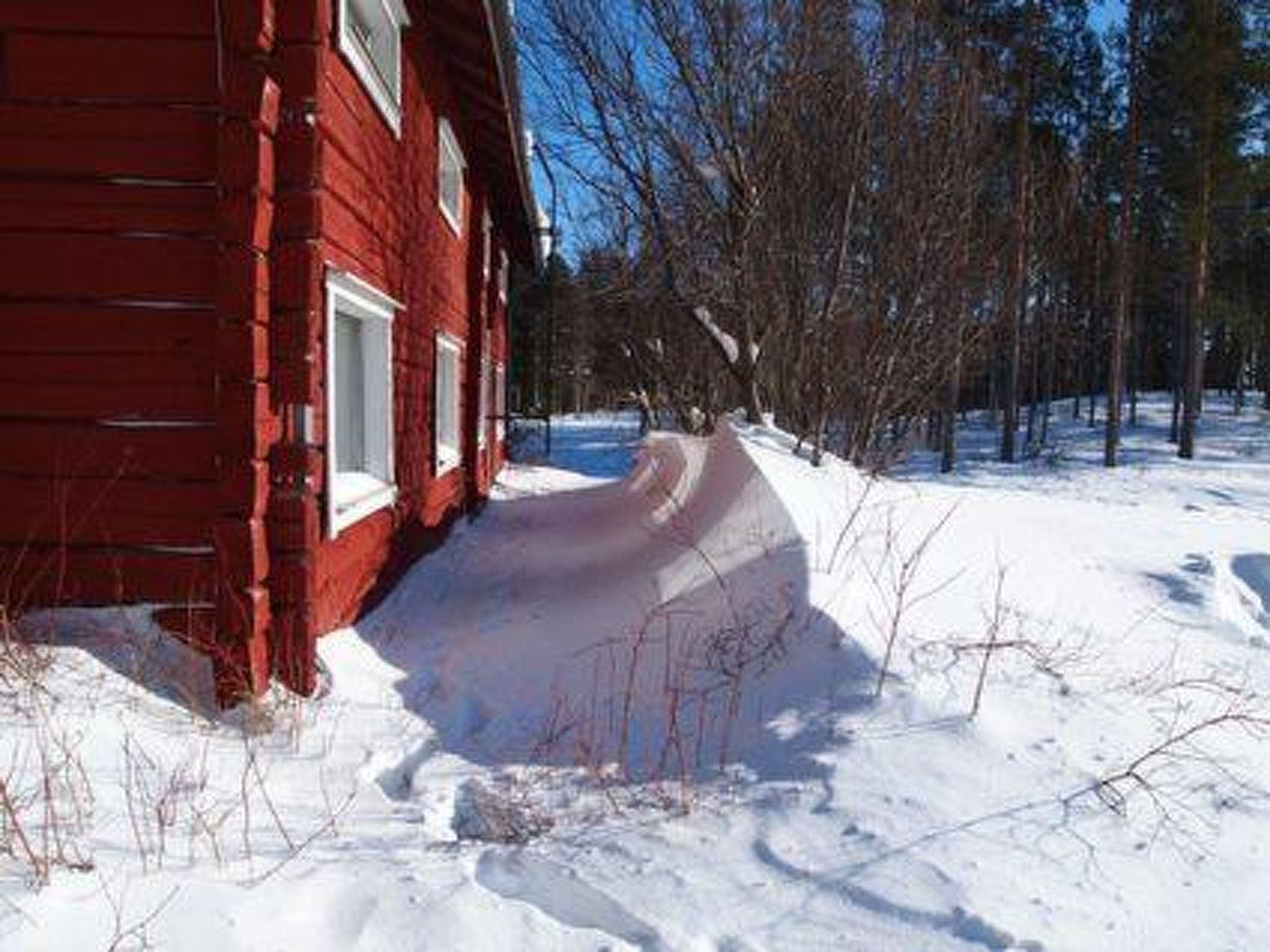 Foto 8 - Casa de 7 quartos em Pello com sauna e vista para a montanha