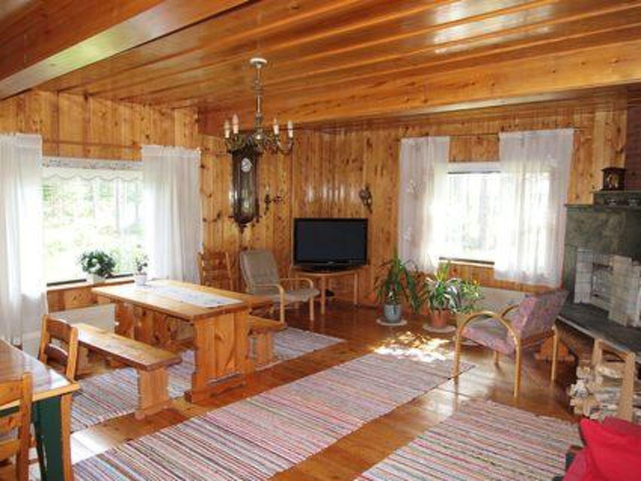 Foto 6 - Casa de 7 quartos em Pello com sauna