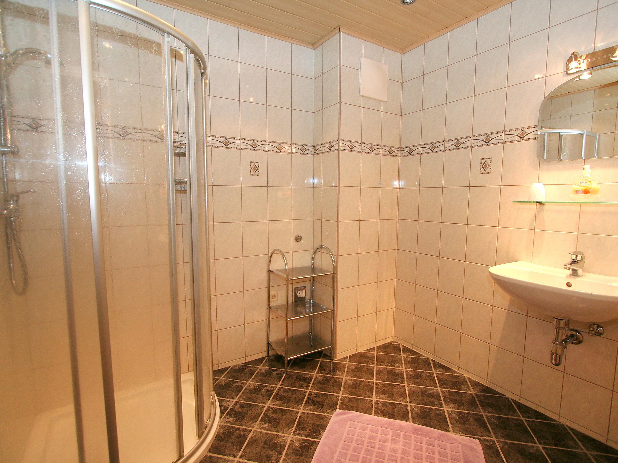 Photo 18 - 6 bedroom Apartment in Stummerberg with garden and sauna