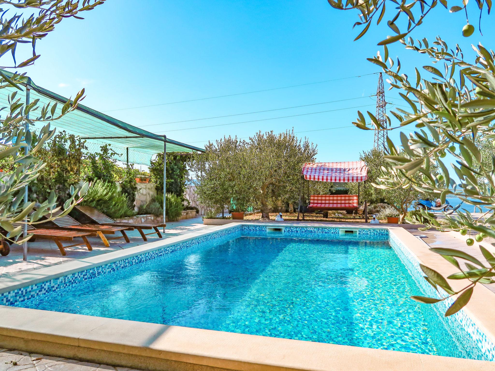 Photo 2 - Maison de 3 chambres à Bol avec piscine privée et vues à la mer