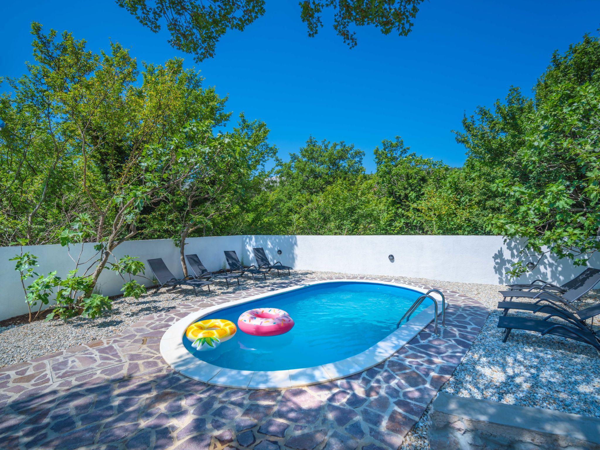 Photo 23 - Maison de 4 chambres à Vinodolska Općina avec piscine privée et vues à la mer