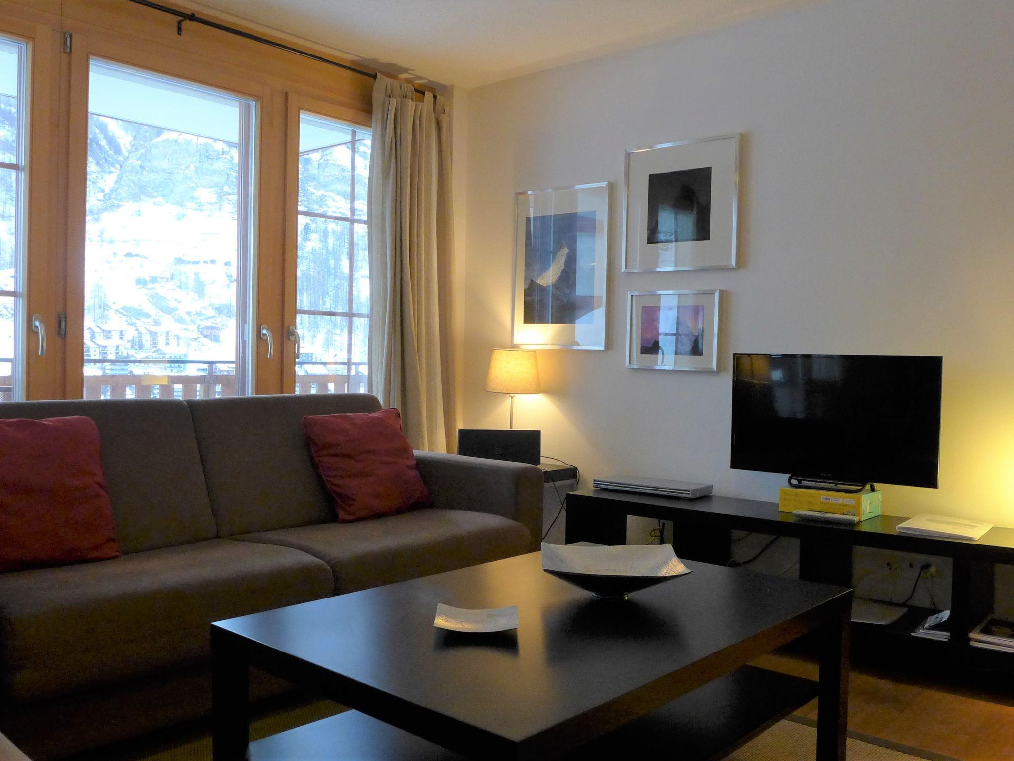 Foto 12 - Apartamento de 2 quartos em Zermatt com vista para a montanha