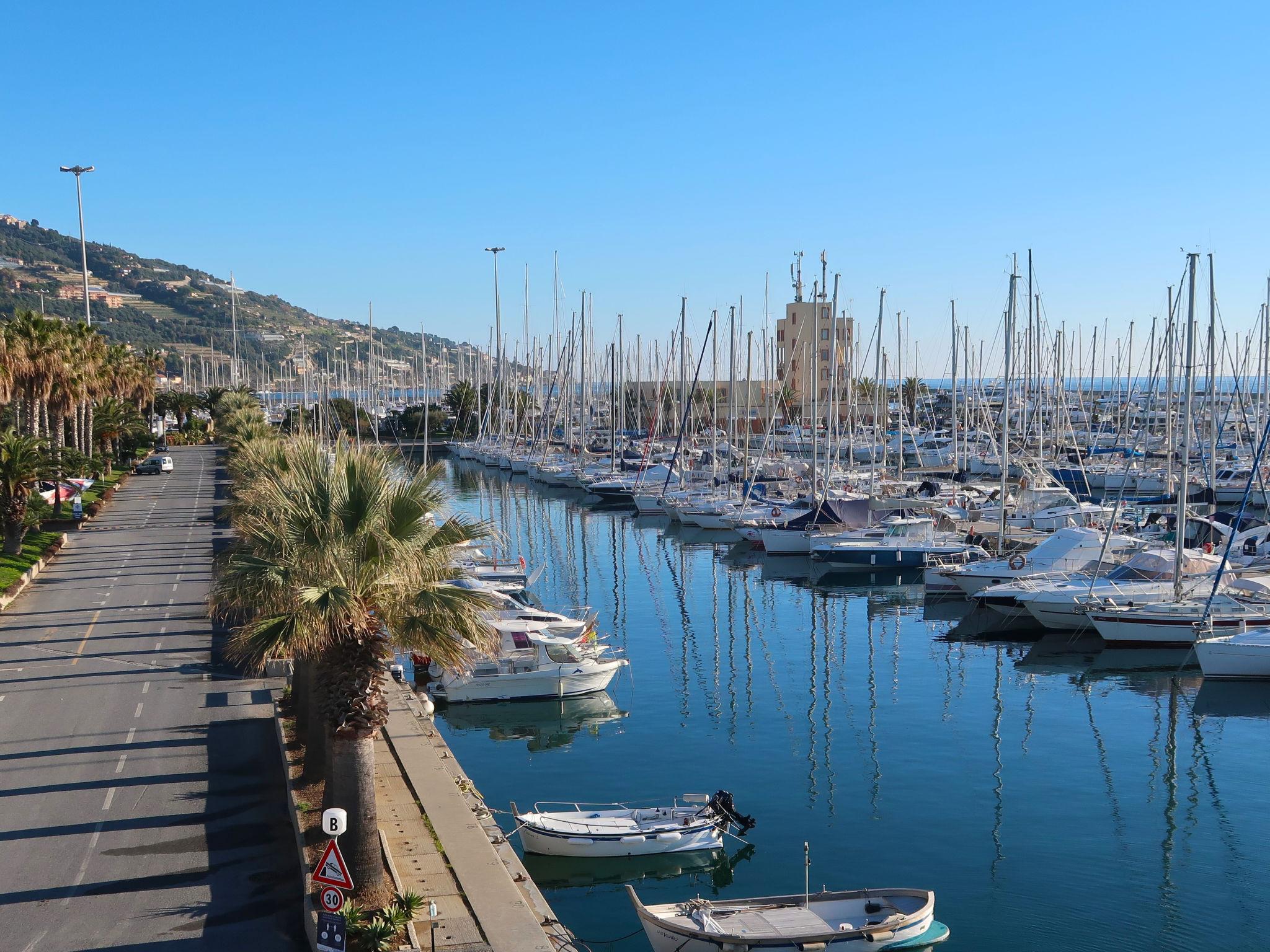 Photo 3 - Appartement en Santo Stefano al Mare avec vues à la mer