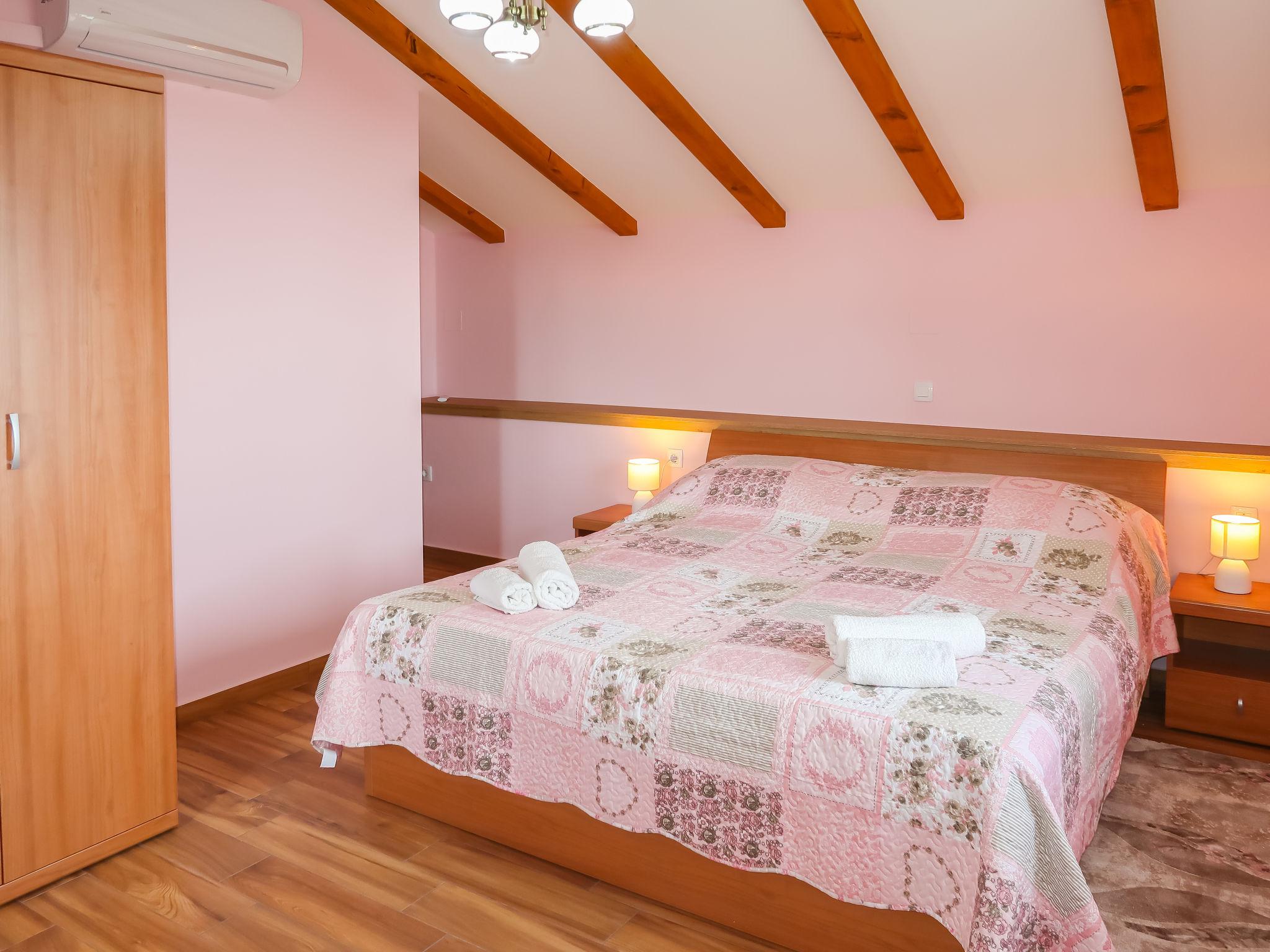 Foto 25 - Casa con 3 camere da letto a Mošćenička Draga con terrazza e vista mare