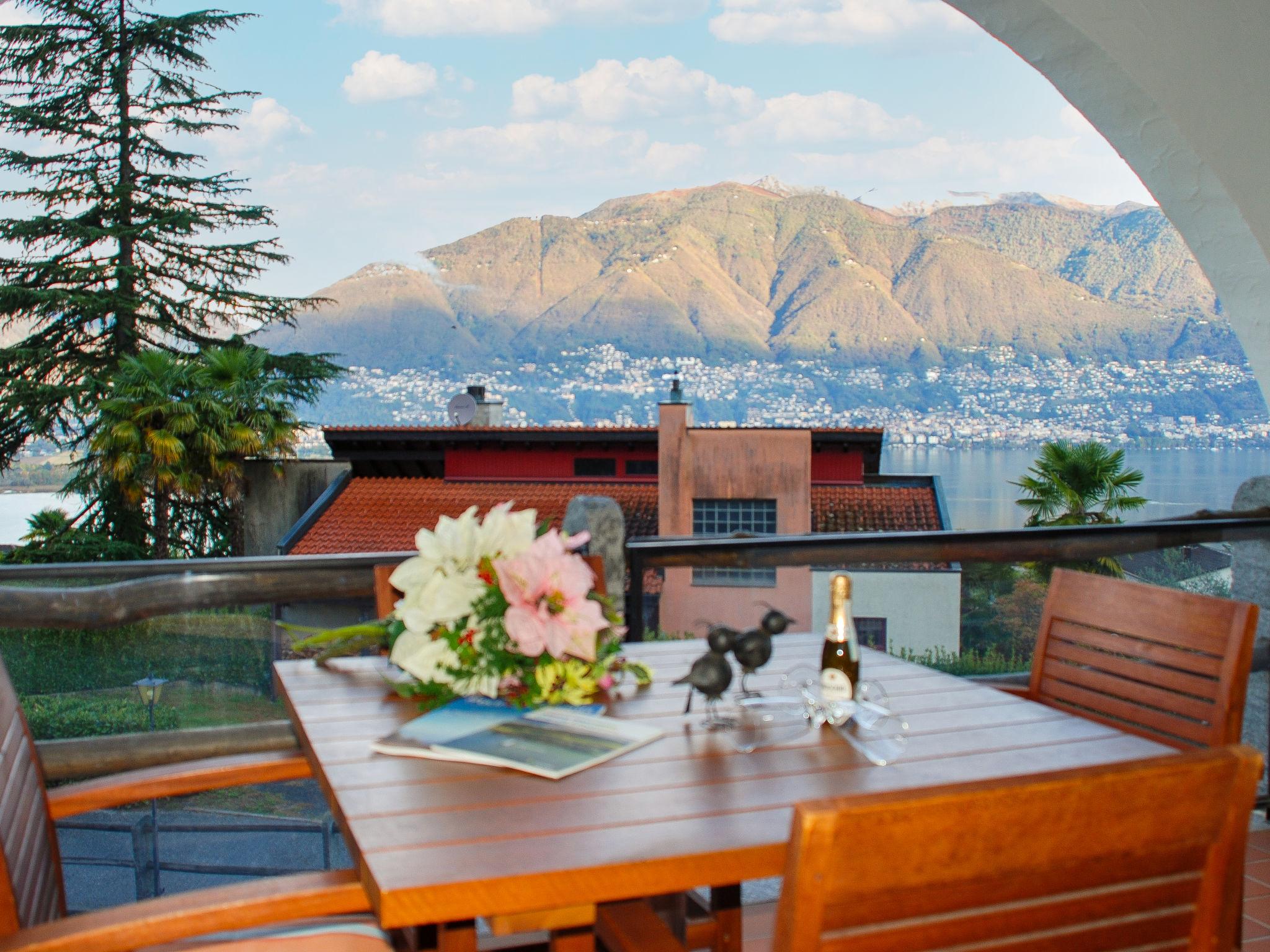 Foto 1 - Appartamento con 1 camera da letto a Gambarogno con piscina e terrazza