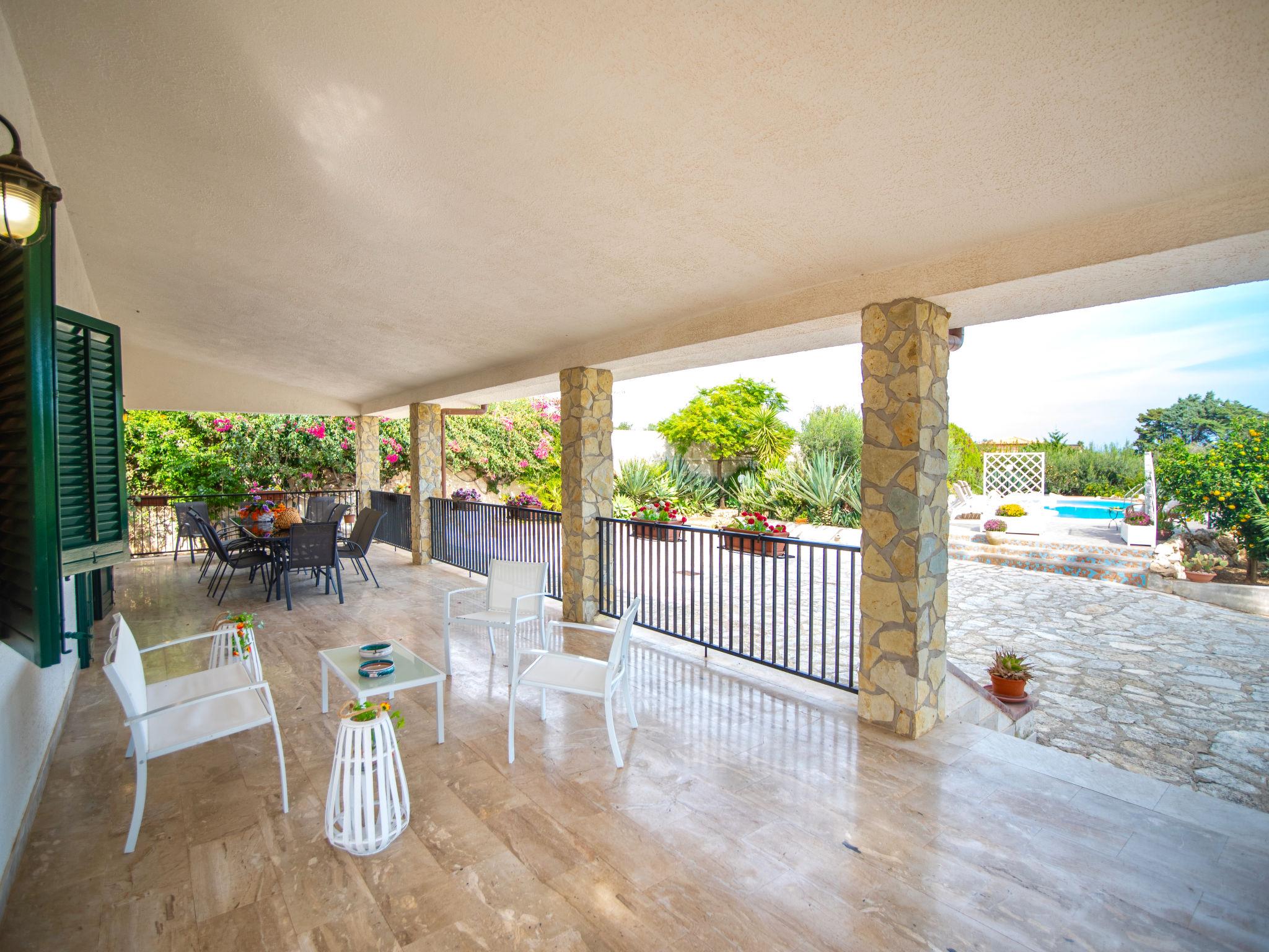 Photo 19 - Maison de 5 chambres à Castellammare del Golfo avec piscine privée et vues à la mer