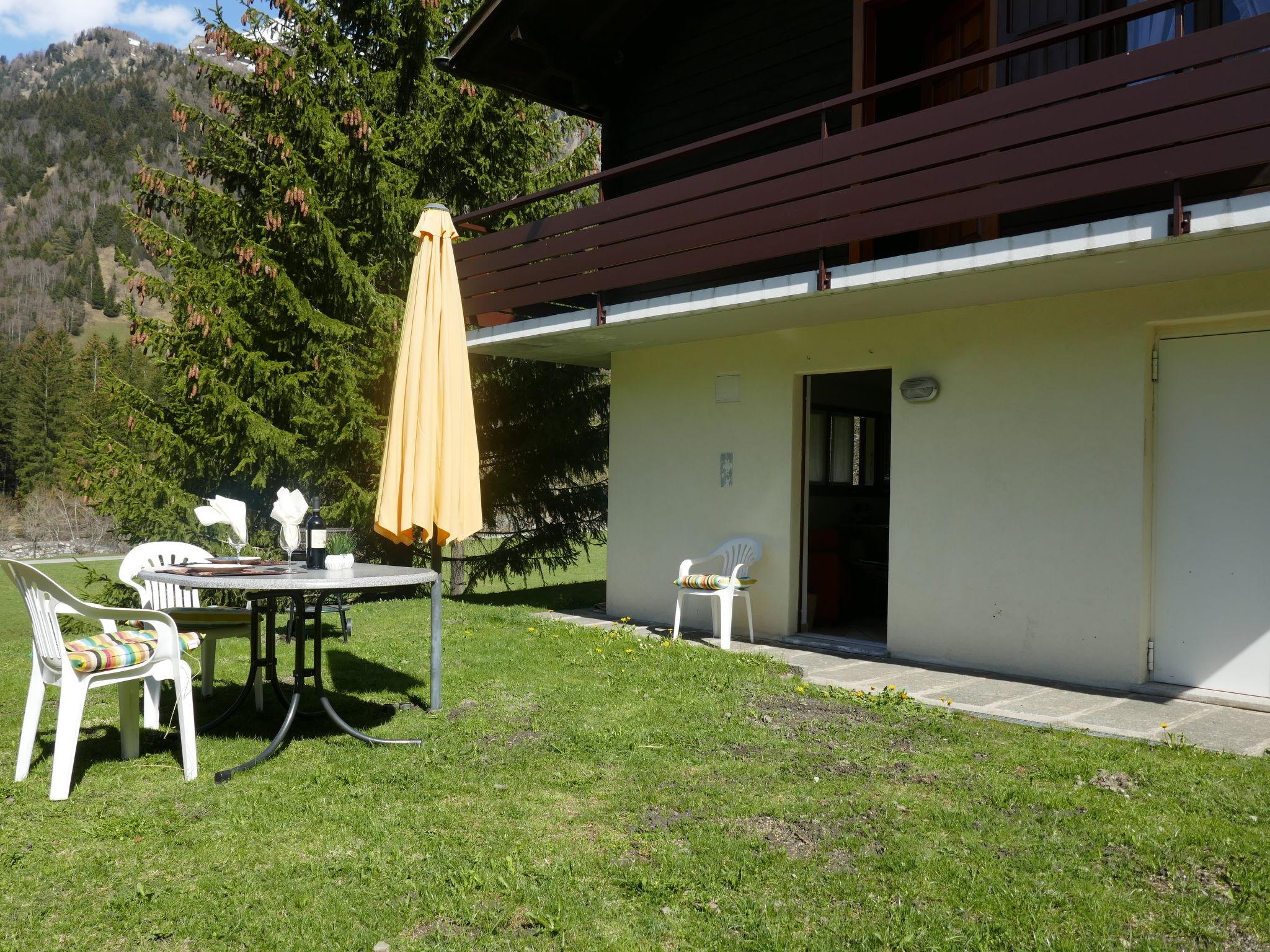 Photo 6 - Appartement de 1 chambre à Blenio avec jardin et vues sur la montagne