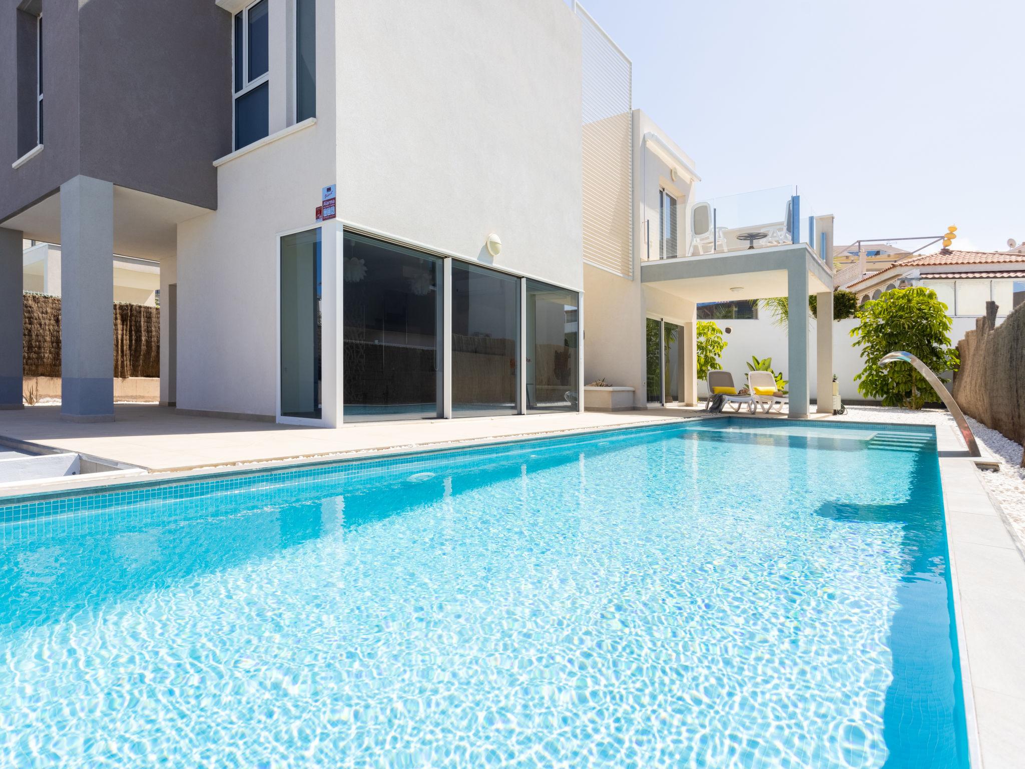 Photo 1 - Maison de 2 chambres à Adeje avec piscine privée et jardin