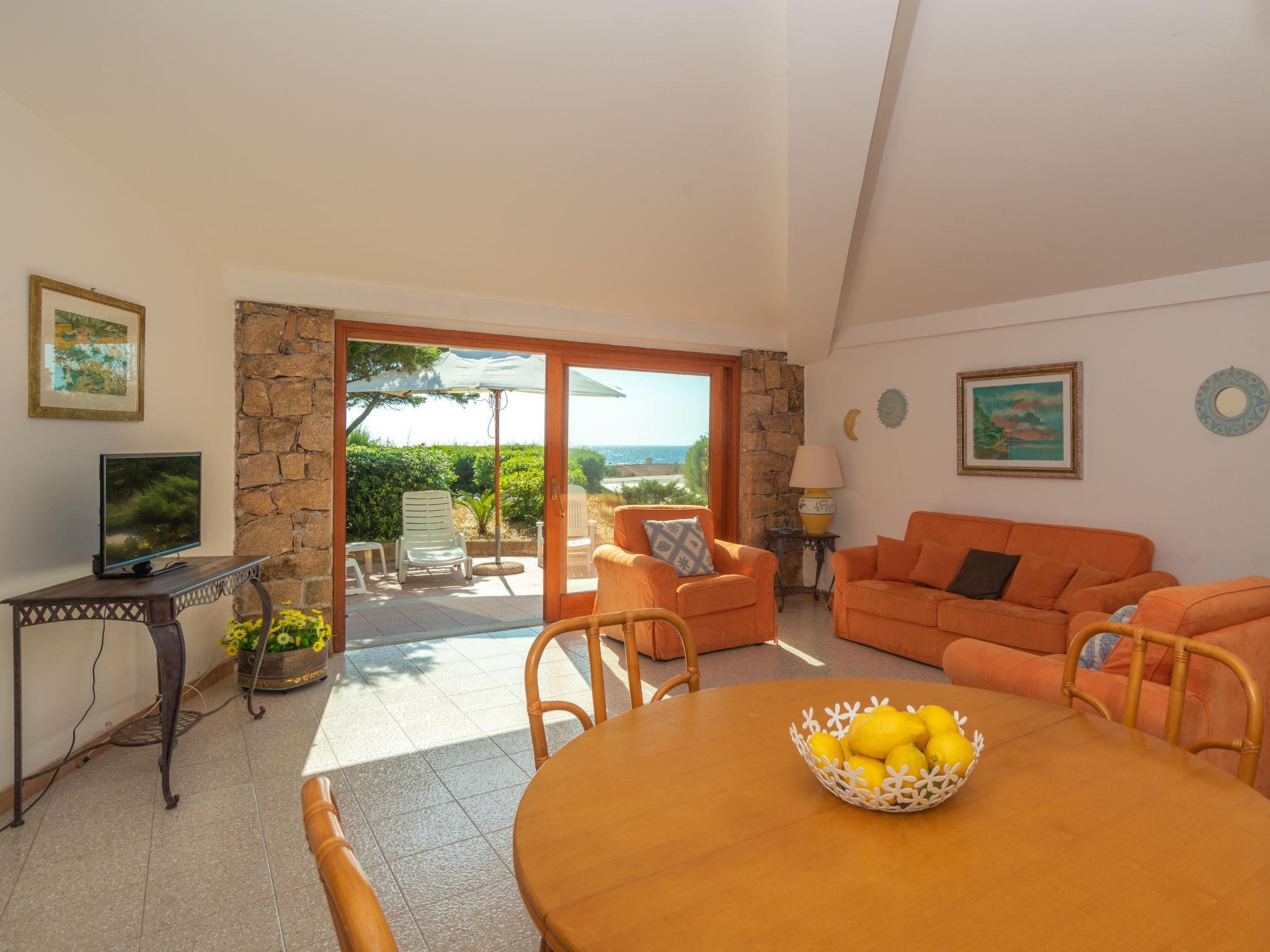 Foto 2 - Casa de 2 quartos em Aglientu com jardim e vistas do mar