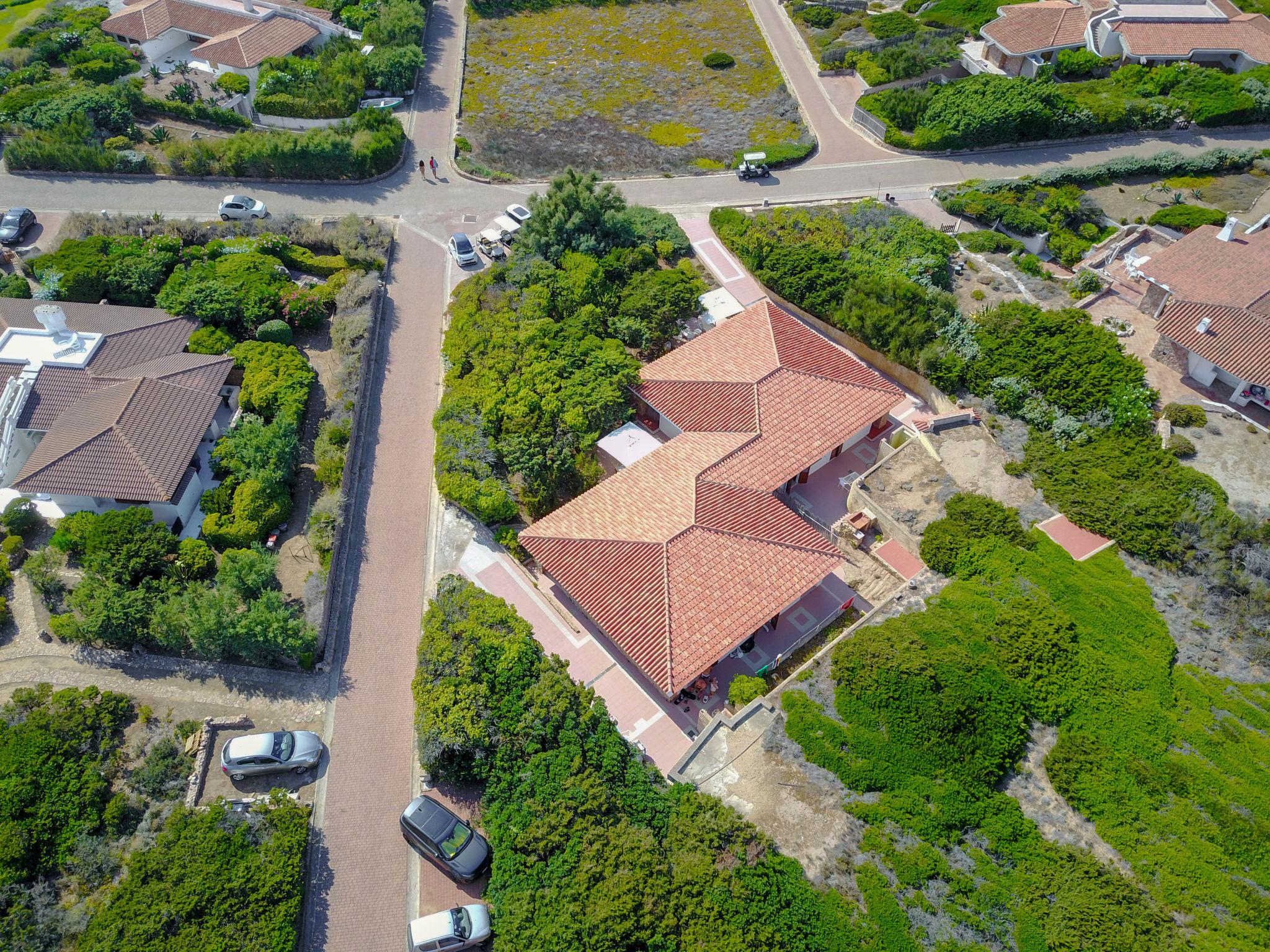 Photo 20 - Maison de 2 chambres à Aglientu avec jardin et vues à la mer