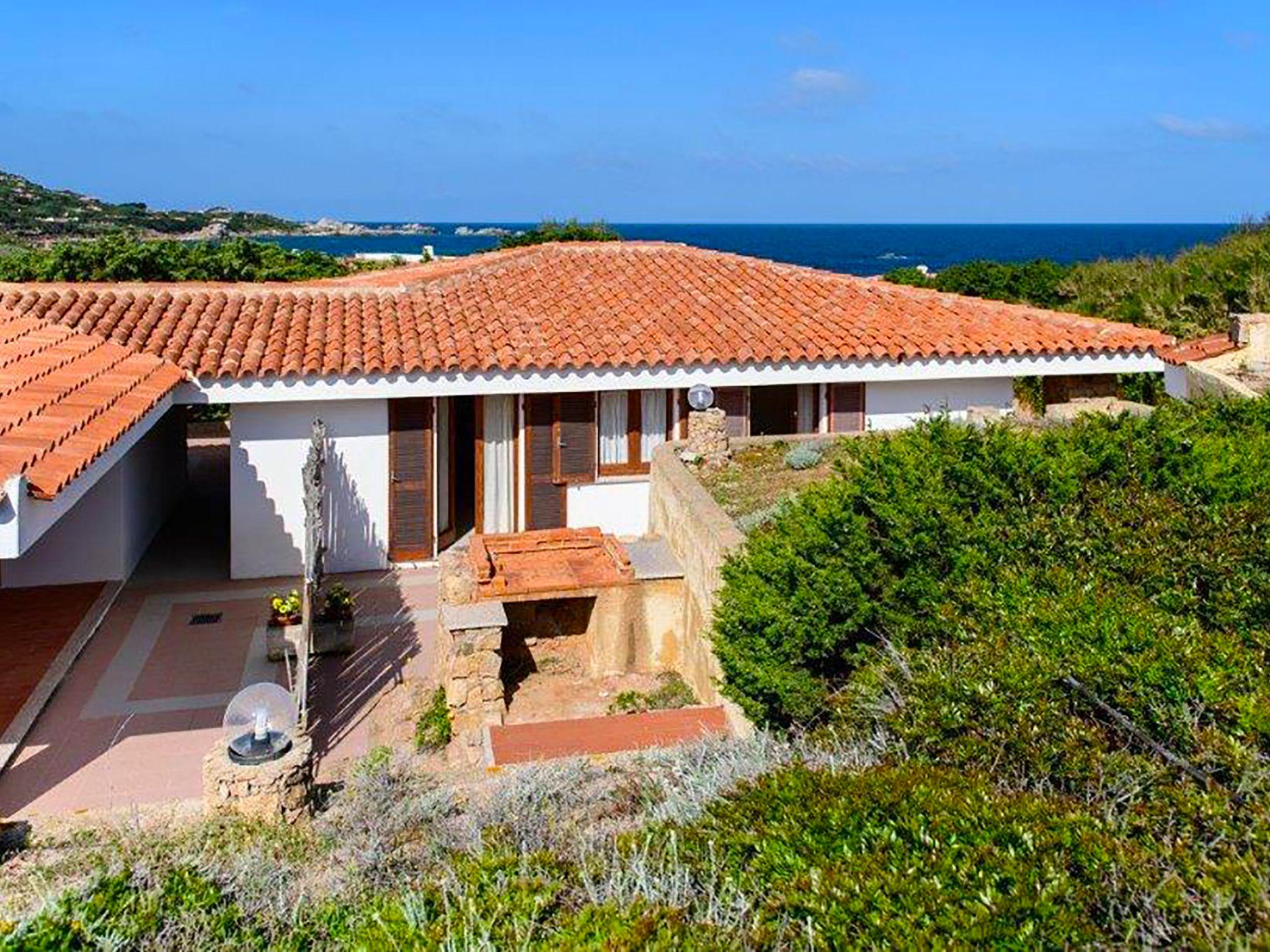Foto 18 - Casa de 2 quartos em Aglientu com jardim e vistas do mar