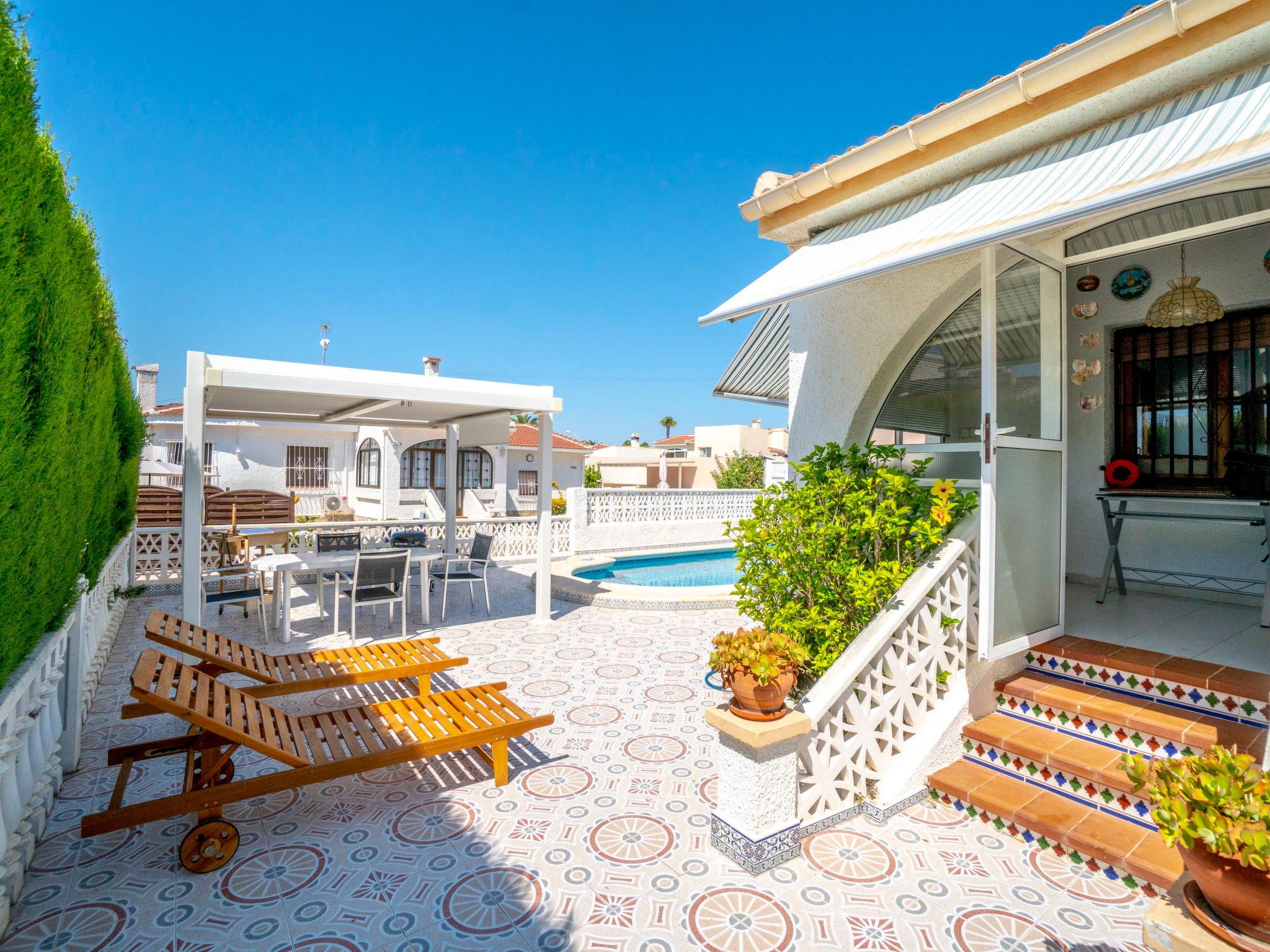 Photo 2 - Maison de 2 chambres à Rojales avec piscine privée et vues à la mer