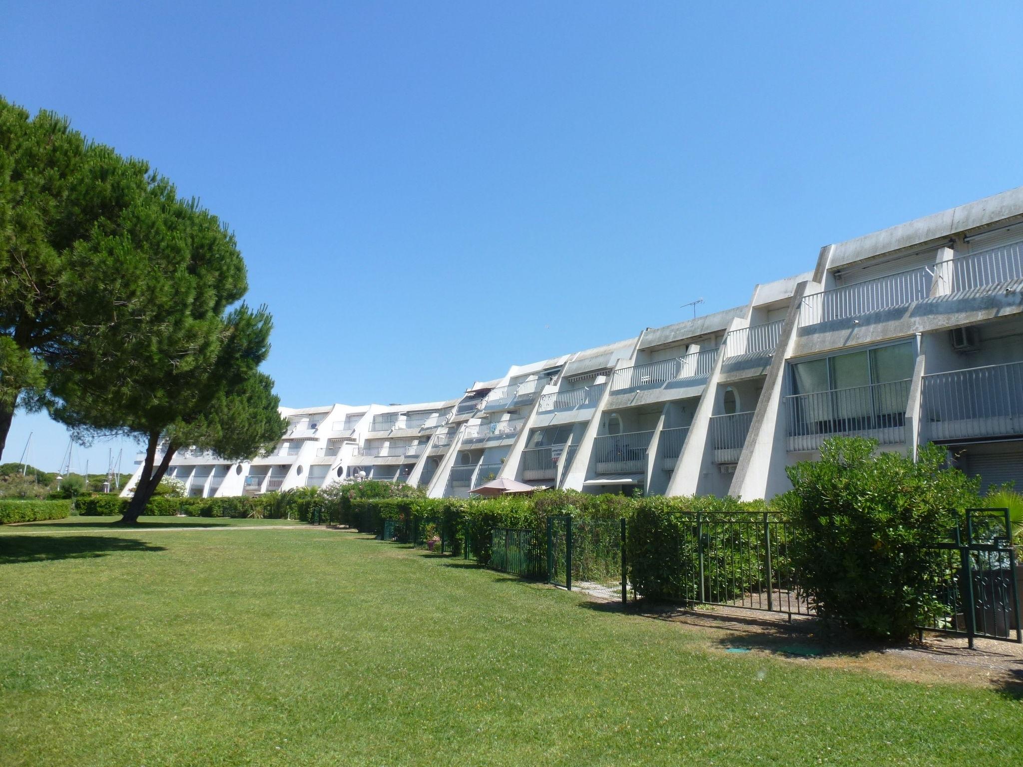 Foto 13 - Apartamento de 1 habitación en Le Grau-du-Roi con terraza y vistas al mar