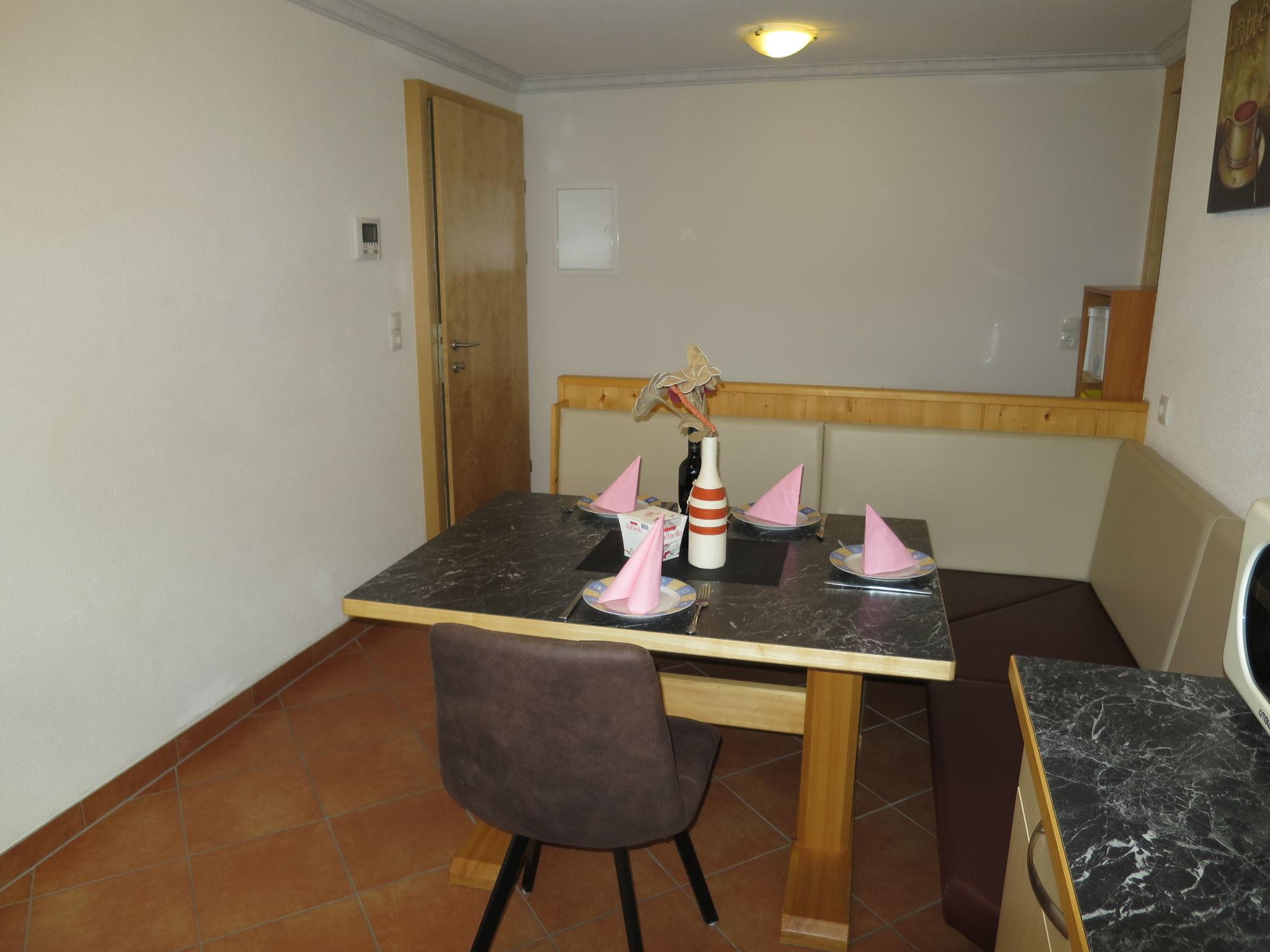 Photo 11 - 2 bedroom Apartment in See with sauna and mountain view
