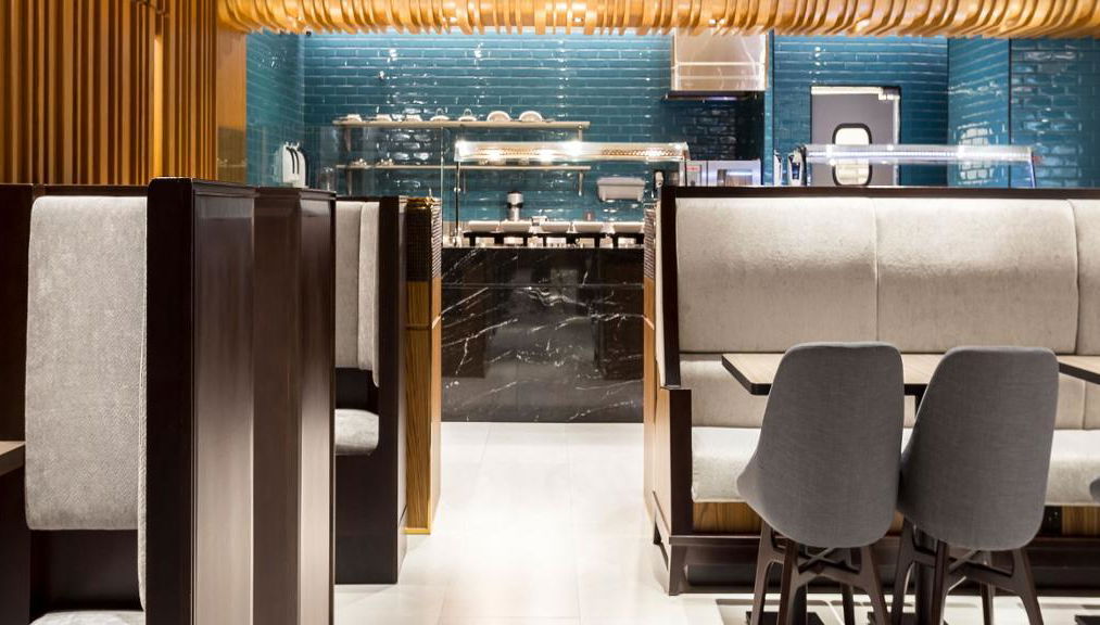 Sala VIP Plaza Premium (Salidas Nacionales, Terminal 2) - Aeropuerto Internacional Tom Jobim - Foto 1