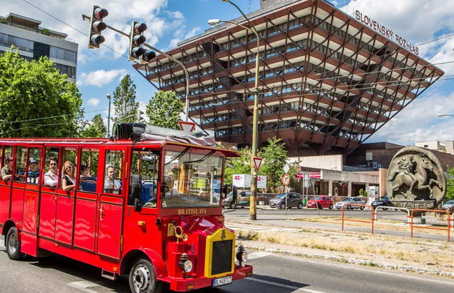 Bratislava City Tours Presporacik Oldtimer - Panoramic Tour - Foto 3