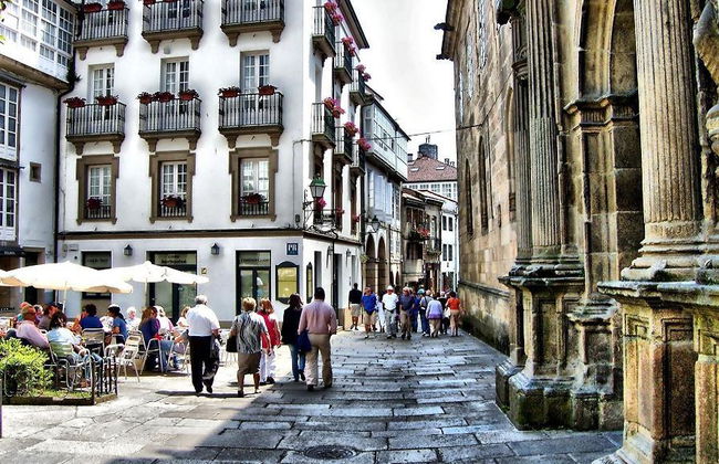 Private Tour Old Town of Santiago de Compostela - Photo 3