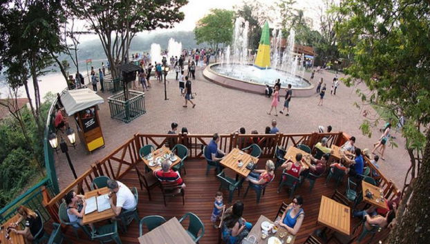 Dinner at Cabeza de Vaca Restaurant - With transport and Tickets to the 3 Borders Landmark - Foto 4