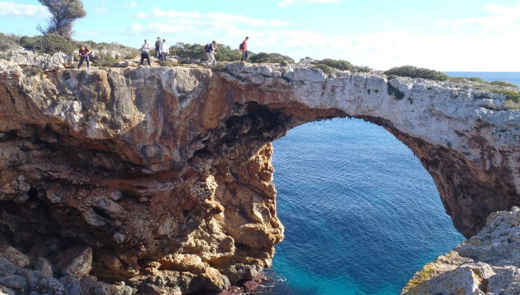 Aventura guiada en la Cova dels Coloms desde zona este - Foto 1