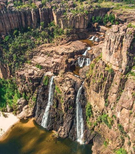 Foto de Helicopter Tour over Kakadu National Park and Yellow Water Cruise with Lunch with Transfer