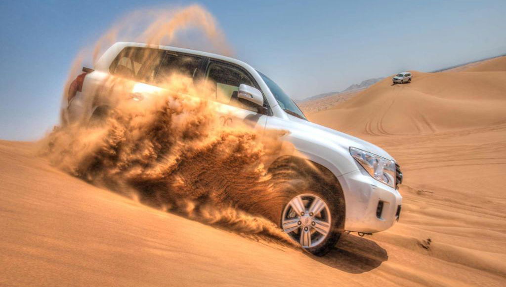 Wüstensafari im Geländewagen mit Grillabend im Abu Dhabi Camp - Foto 1