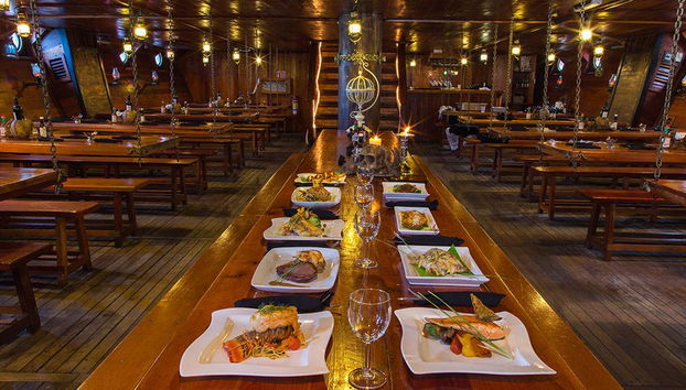 Jolly Roger Pirate Ship with Dinner and Show in Cancun - Photo 4