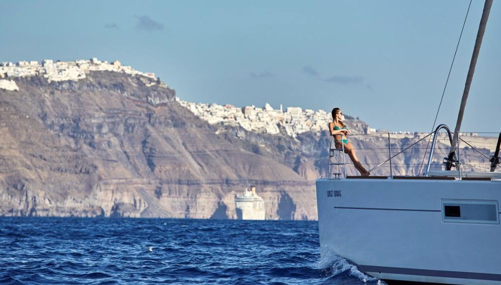 Crucero en Catamarán Platinum con BBQ: Aguas Termales, Playa Blanca y Roja - Grupo reducido - Foto 1