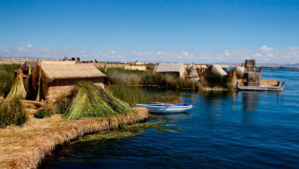Uros et île de Taquile - Lac Titicaca - Photo 1