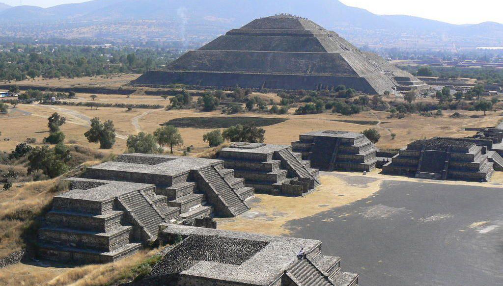 Teotihuacan, Guadalupe Basilica and The City - 2-Day Tour - Photo 1