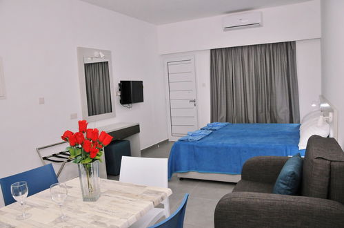 Photo 11 - Kaos Hotel Apartments