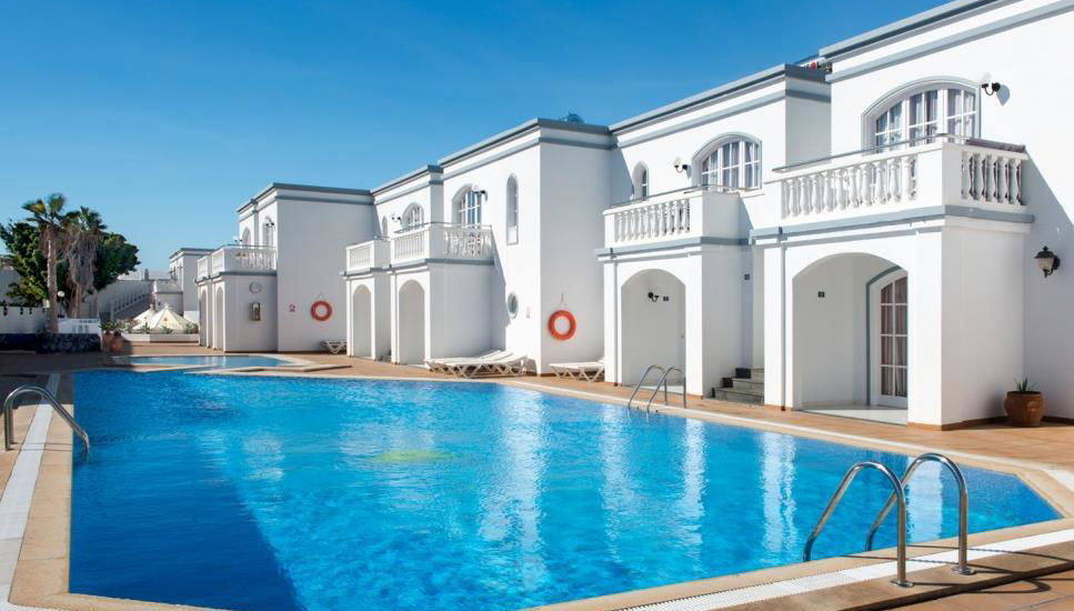 Corona Mar Apartments - Foto 1