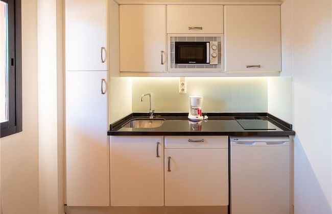 Fuengirola Beach Aparthotel - Photo 7