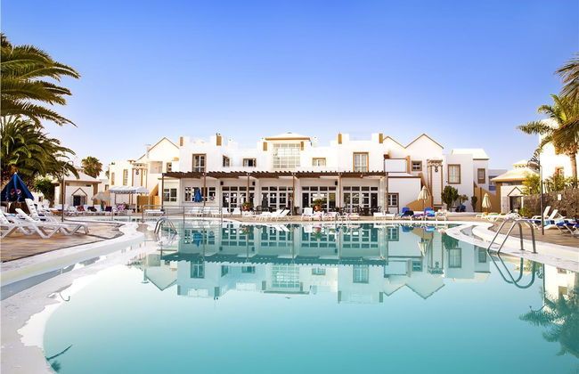 Apartamentos LIVVO Morromar - Photo 1