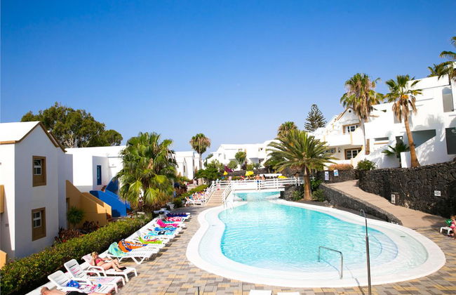 Apartamentos LIVVO Morromar - Photo 21