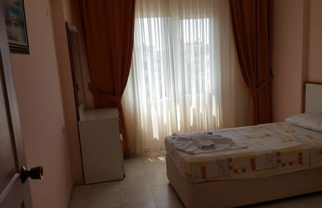 Golden Moon Apartments - Photo 6