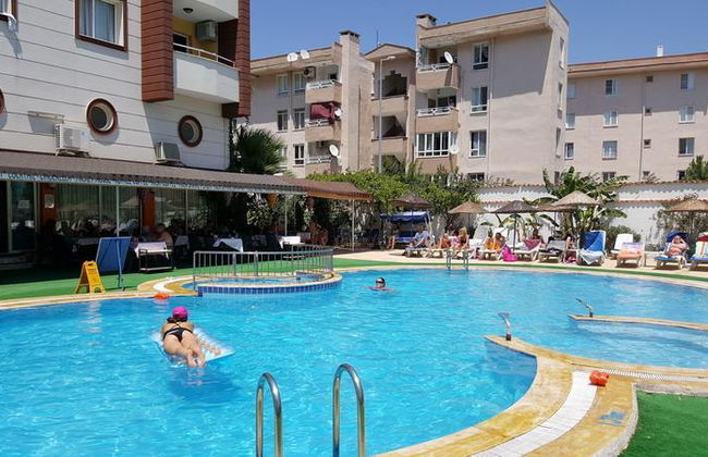 Golden Moon Apartments - Foto 12