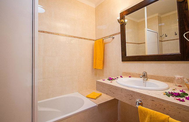 Floresta Apartments - Photo 9