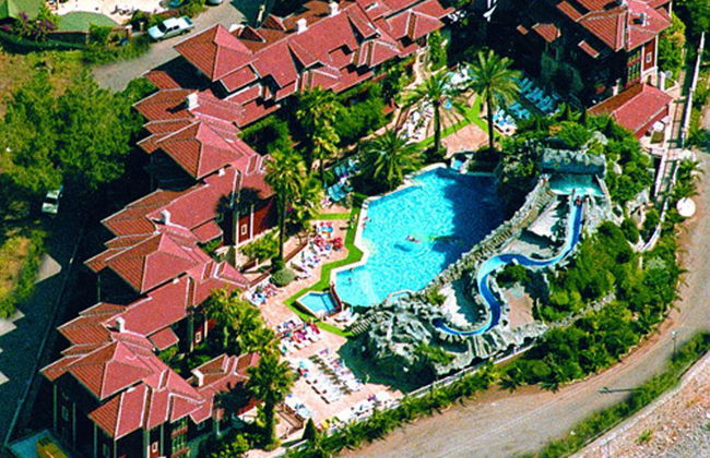 Grand Aquarium Hotel - Photo 4