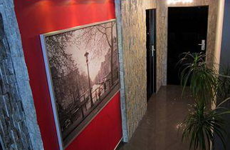 Photo 2 - Komorowski Luxury Guest Rooms