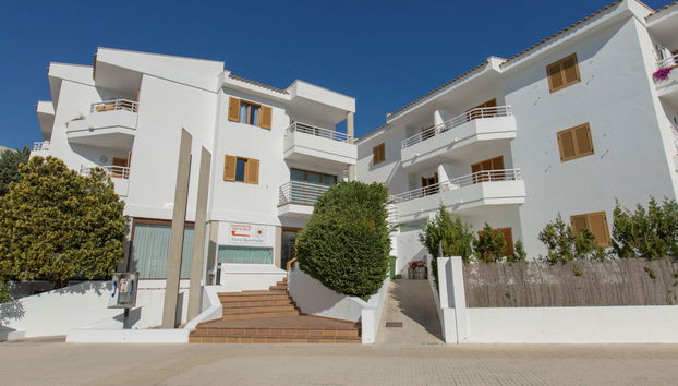 Aparthotel Flora - Photo 2