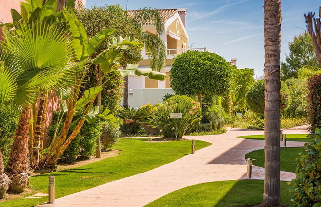 Cortijo Del Mar Resort - Photo 9