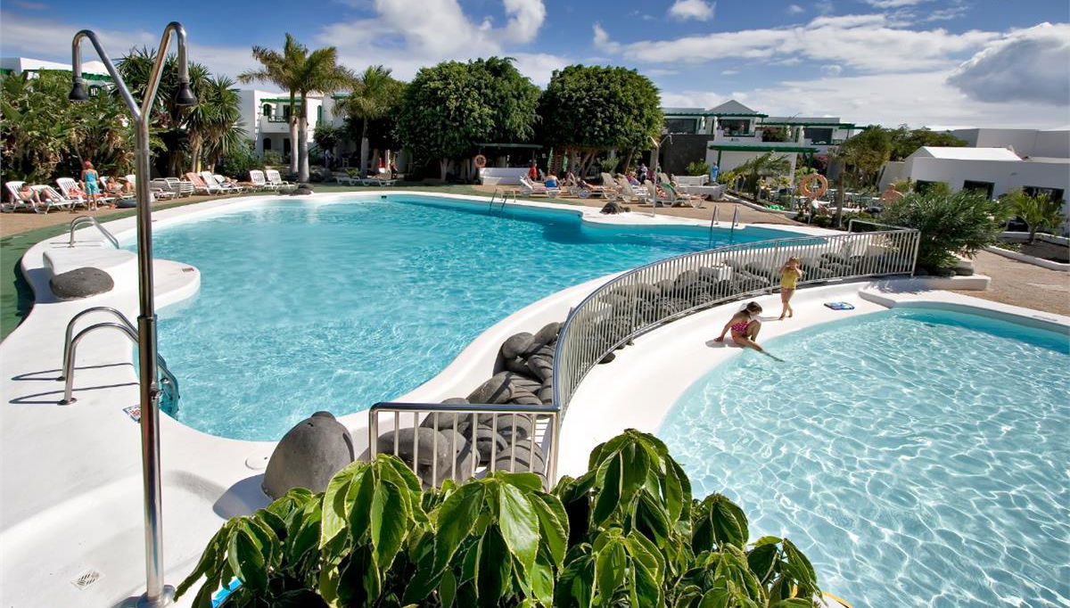 Hg Lomo Blanco Apartments - Photo 1