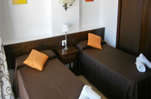 Photo 2 - Apartamentos Mestret