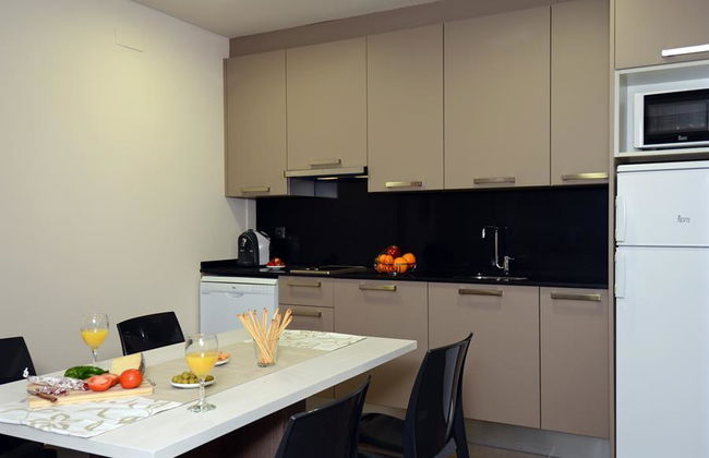 Pierre & Vacances Barcelona Sants - Photo 12