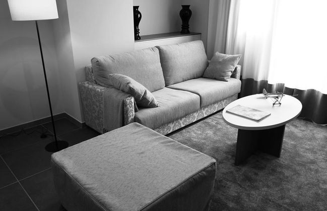 Pierre & Vacances Barcelona Sants - Photo 3