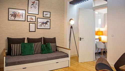 Colourful and Tasteful 2bedroom Apartment in Graça - Foto 3