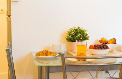 JOIVY Cosy 1-bed flat w/balcony in Alfama, moments from the Port - Foto 29