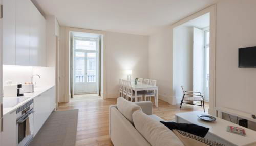 JOIVY Sunny 1-bed flat w/terrace&sea view in Baixa, 3mins to Arco da Rua Augusta - Foto 2