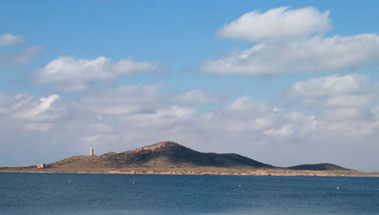 Passeio de barco pela ilha Barón - Foto 1
